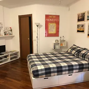 New Citta Studi Apartment Mailand