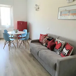 34 Via Giulio Carcano Appartement